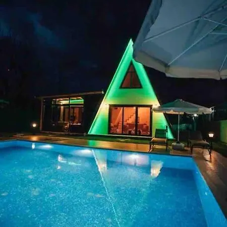 Lamazi Bungalov *